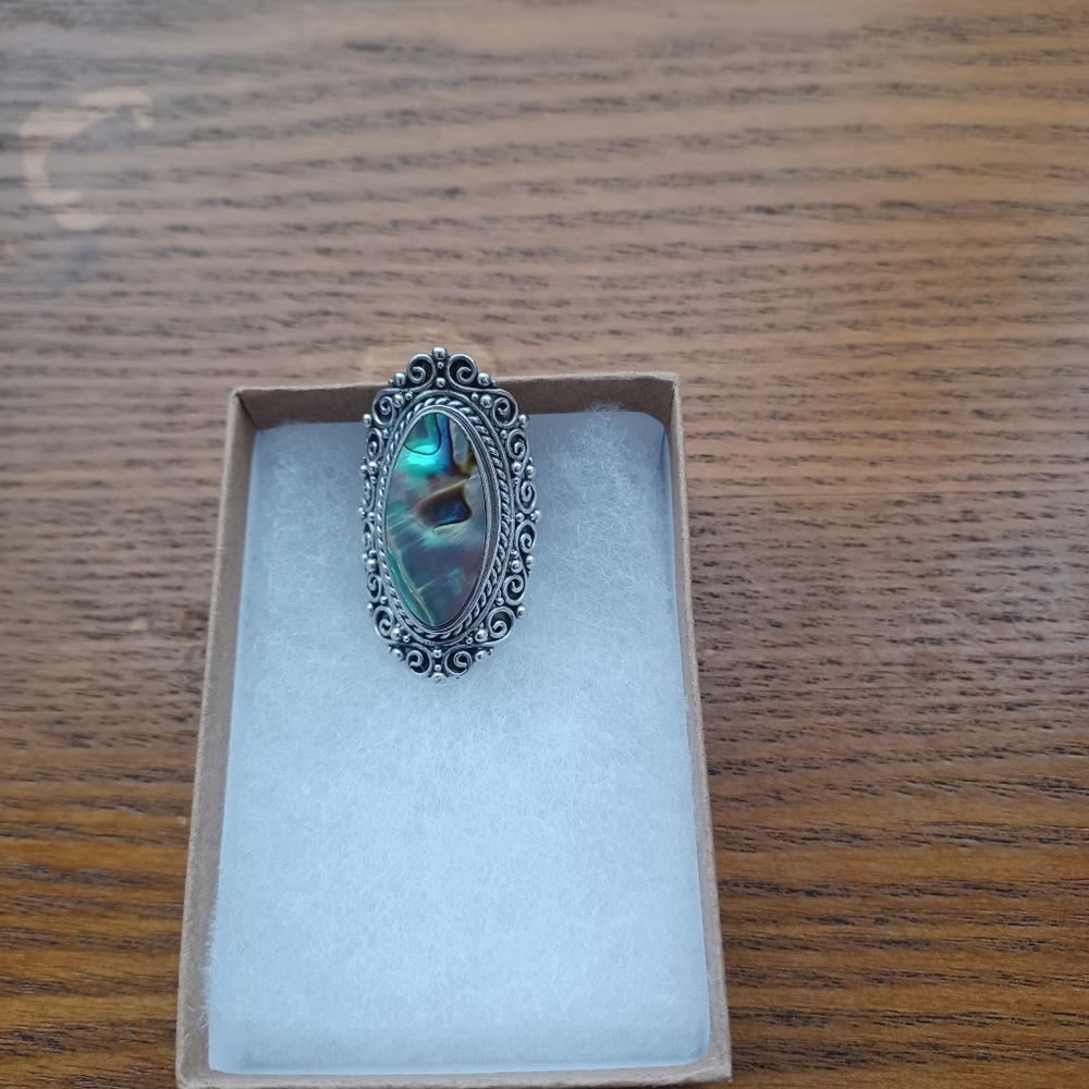 Ring - Picture 4 of 4